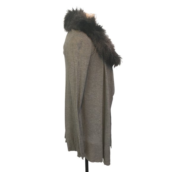 Jennifer Lopez Gray Lightweight Open Front Cardigan w/ Faux Fur Collar, size XS - Picture 4 of 10